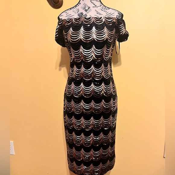 Premier Amour Sequin Off Shoulder Zipper Back Cocktail Dress size 4 - Picture 4 of 9